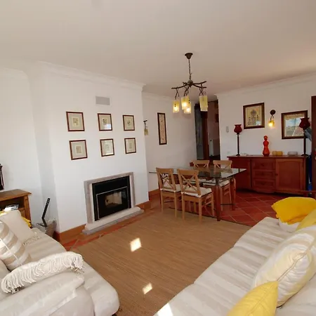 Pristine - 2 Bedroom With Sea And Pool Views In The شقة ساو مارتينهو دو بورتو