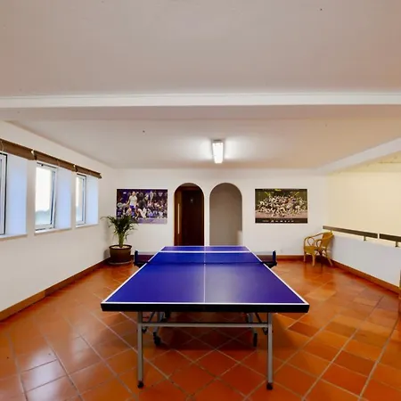 شقة Pristine - 2 Bedroom With Sea And Pool Views In The ساو مارتينهو دو بورتو